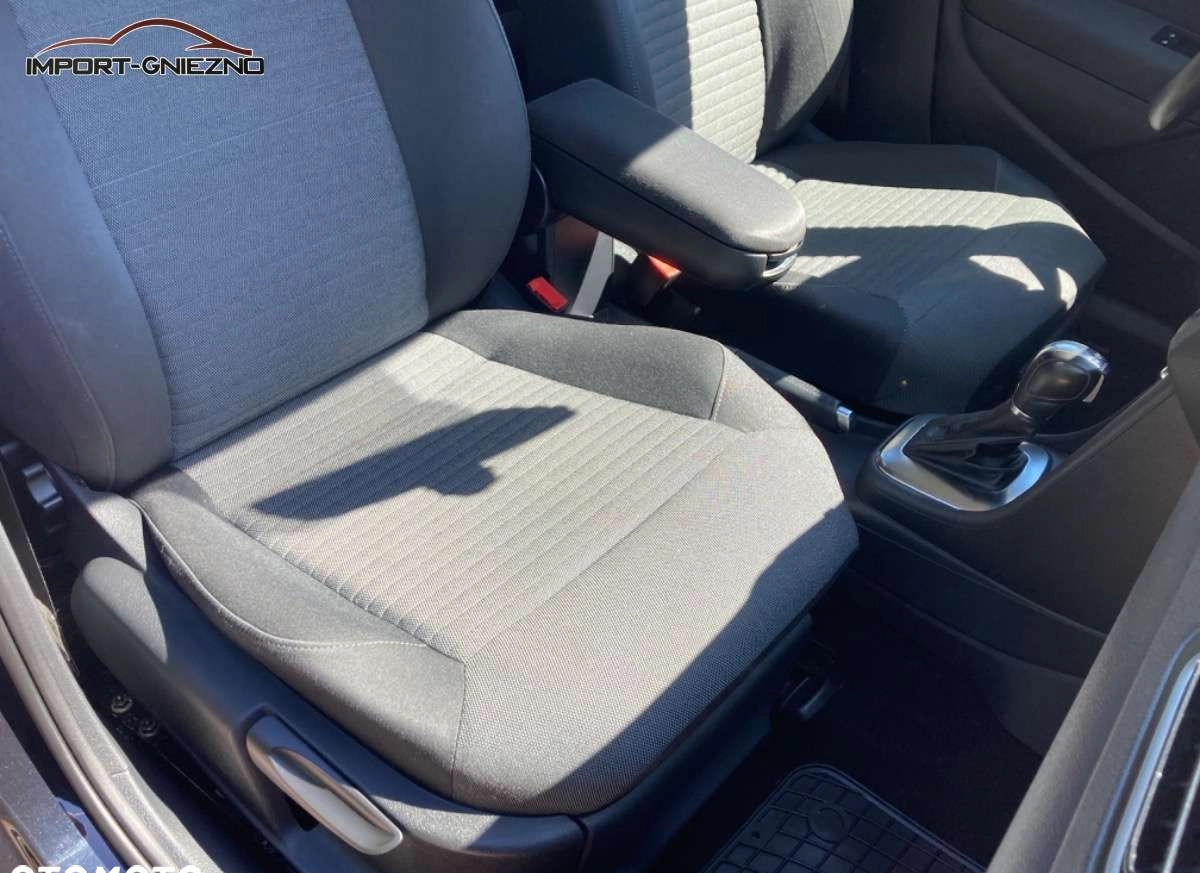 Volkswagen Polo cena 33900 przebieg: 128000, rok produkcji 2012 z Kłodawa małe 379
